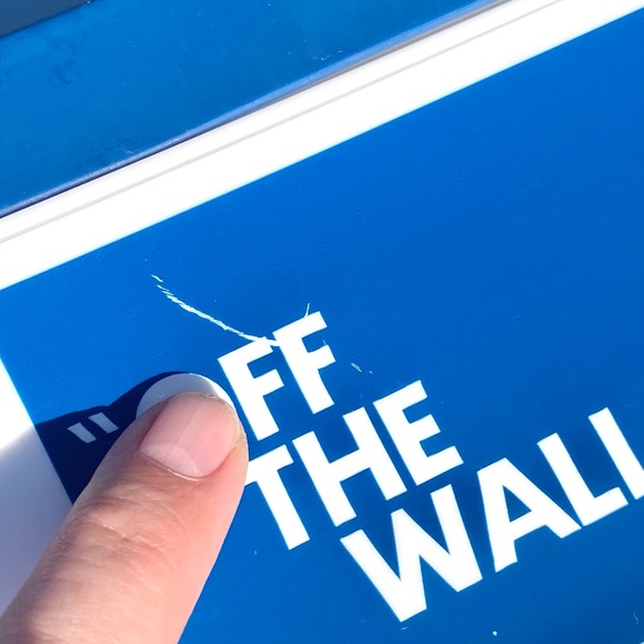 Vans Off the Wall Sk8-Hi Ice Cube Mold And Ice Storage Box - Picture 9 of 11